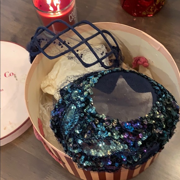 1958 hat & box Comes with box & purchase ticket. - Picture 2 of 8